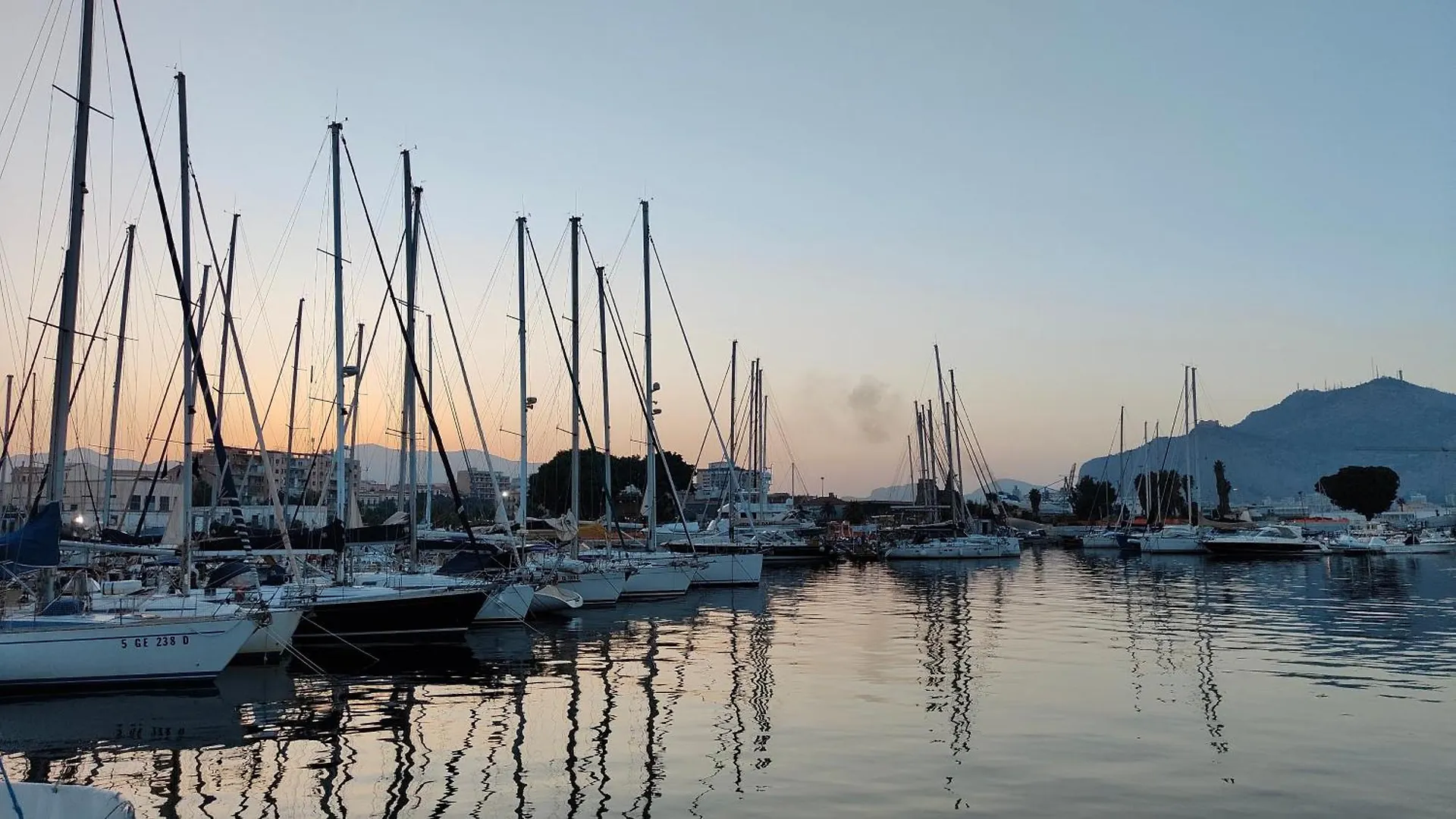 Themis Al Mare - Loft Vista Sulla Cala Apartment Palermo Italy
